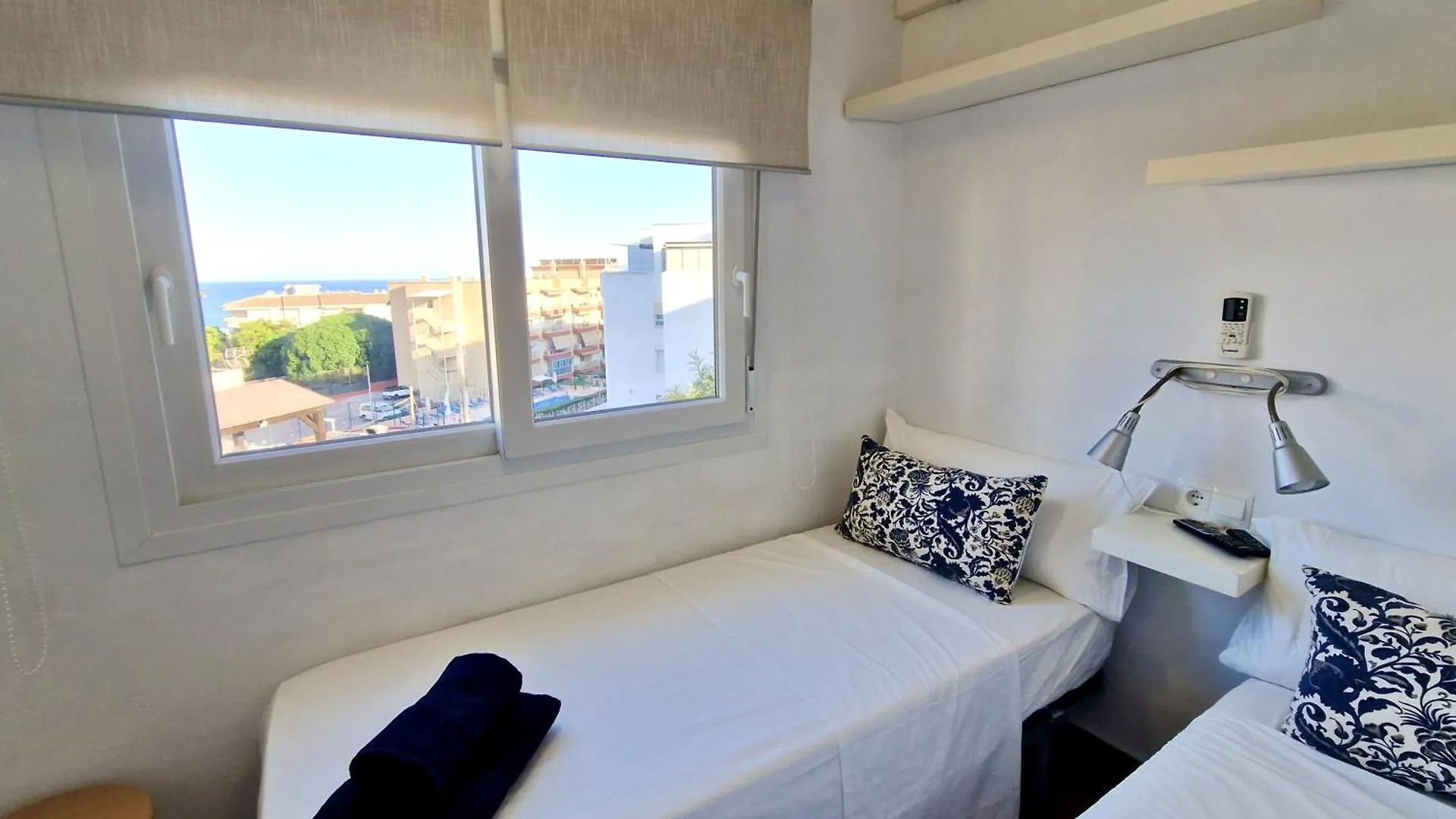 Sr Mediterraneo Playa De La Carihuela Torremolinos Apartment